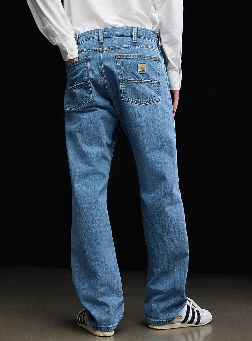 Stonewashed dad jean