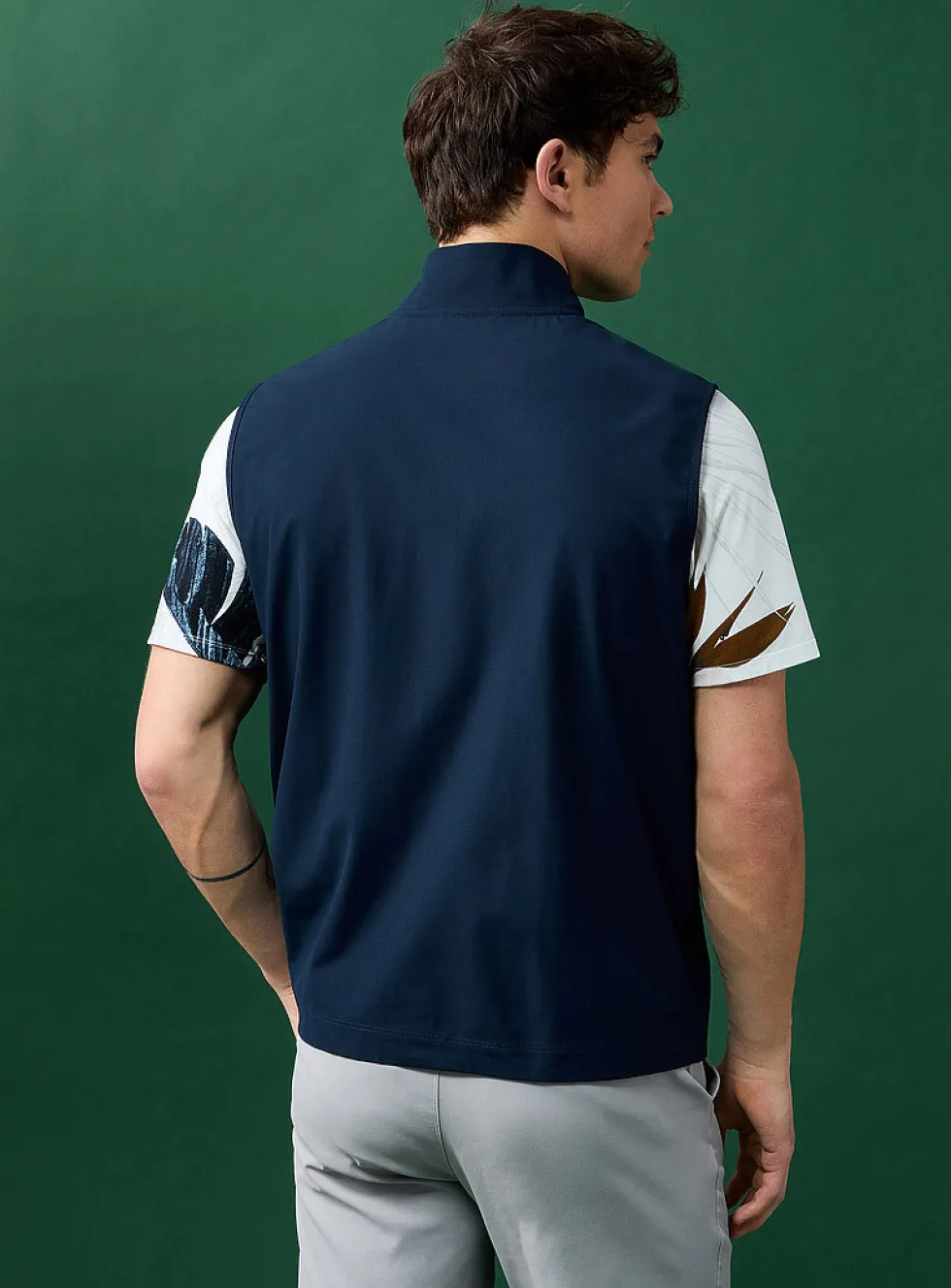 Stretch golf vest