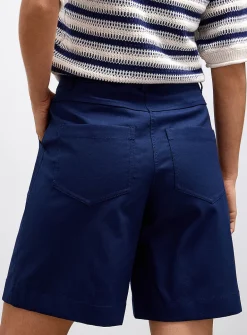 Stretch structured twill short
