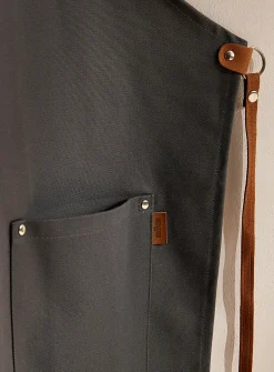 Suede accents coloured apron