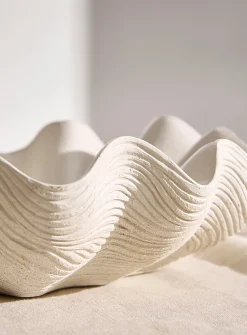 Textured waves rounded tray