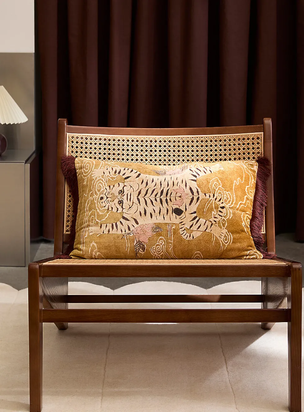Tiger soft velvet removable-cover cushion