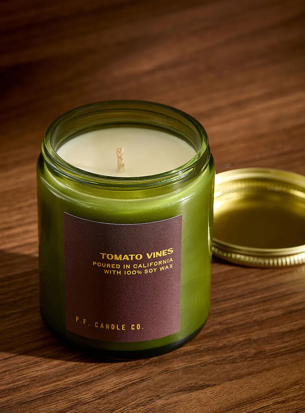 Tomato vines scented candle