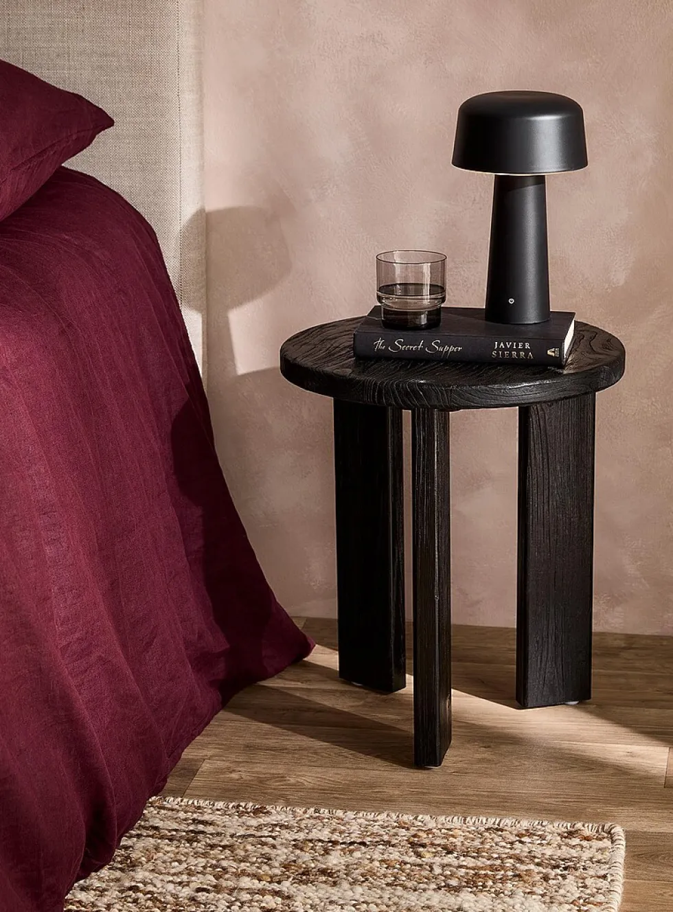 Tuscany round accent table
