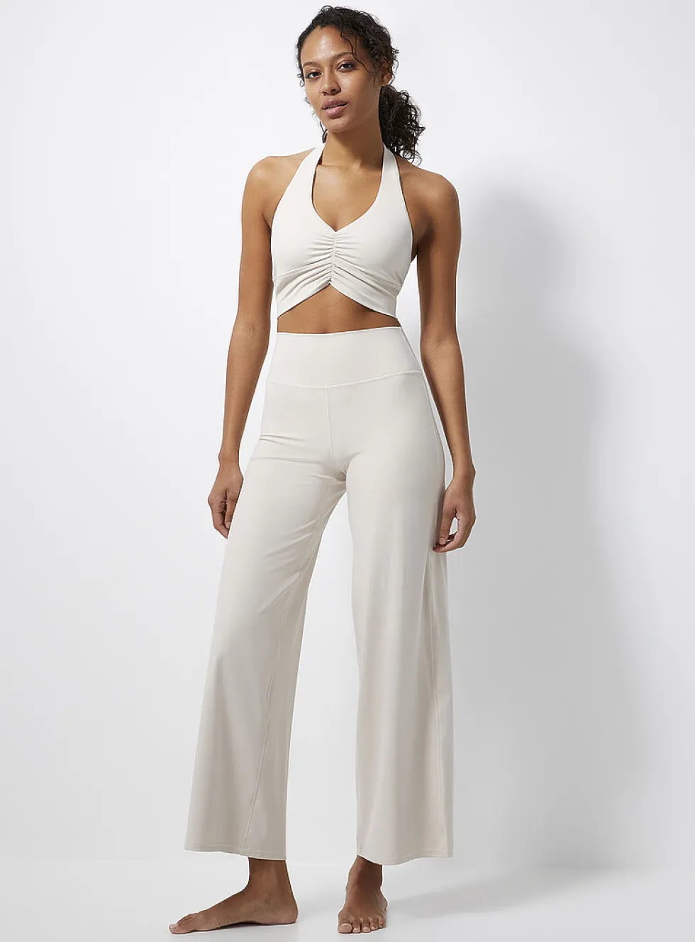 Velvety wide-leg pant