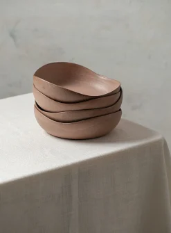 Wavy pasta bowl